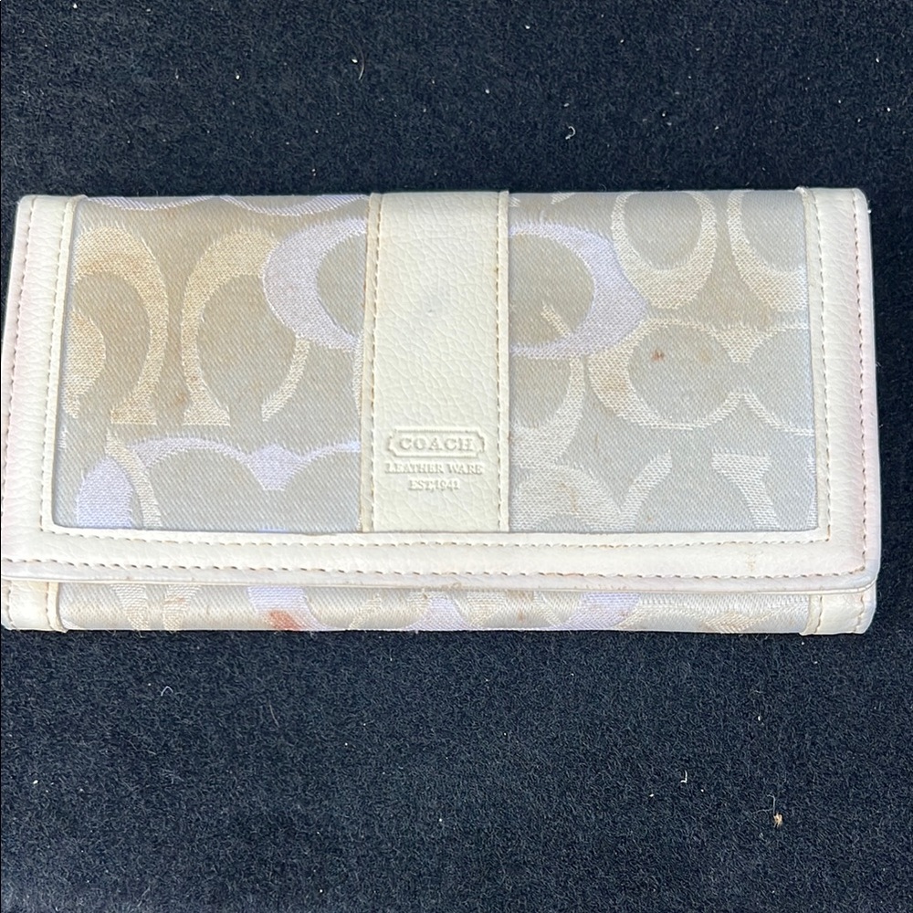 Coach Cream Wallet